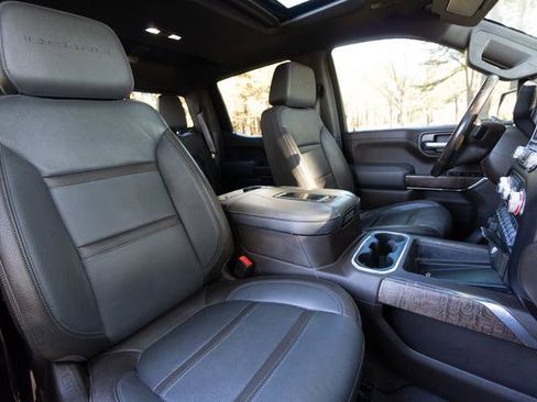 Used 2021 GMC Sierra 1500 Denali w/ Denali Ultimate Package image 31