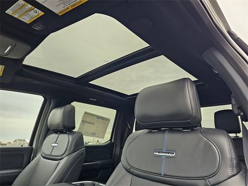 New 2026 Ford F250 Platinum w/ Tremor Off-Road Package image 29