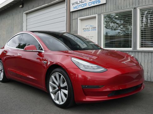 Used 2018 Tesla Model 3 Long Range image 24