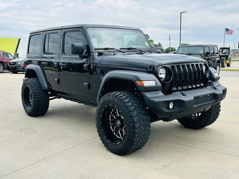 Used 2023 Jeep Wrangler Unlimited Sport AWD/4WD image 2