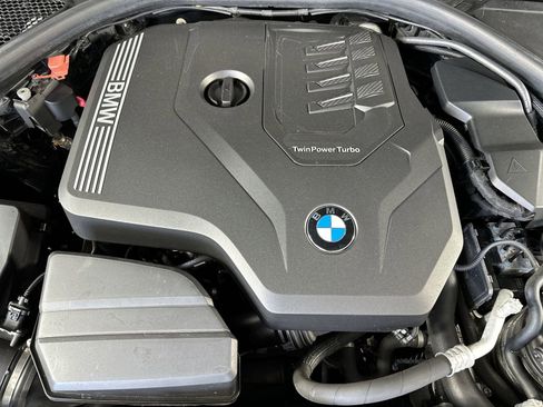 Used 2019 BMW 330i xDrive Sedan w/ Convenience Package image 32