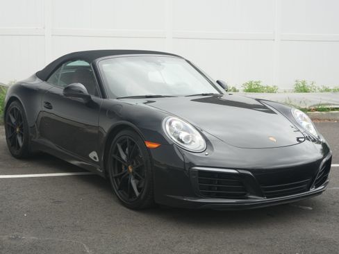 Used 2017 Porsche 911 Carrera RWD image 11