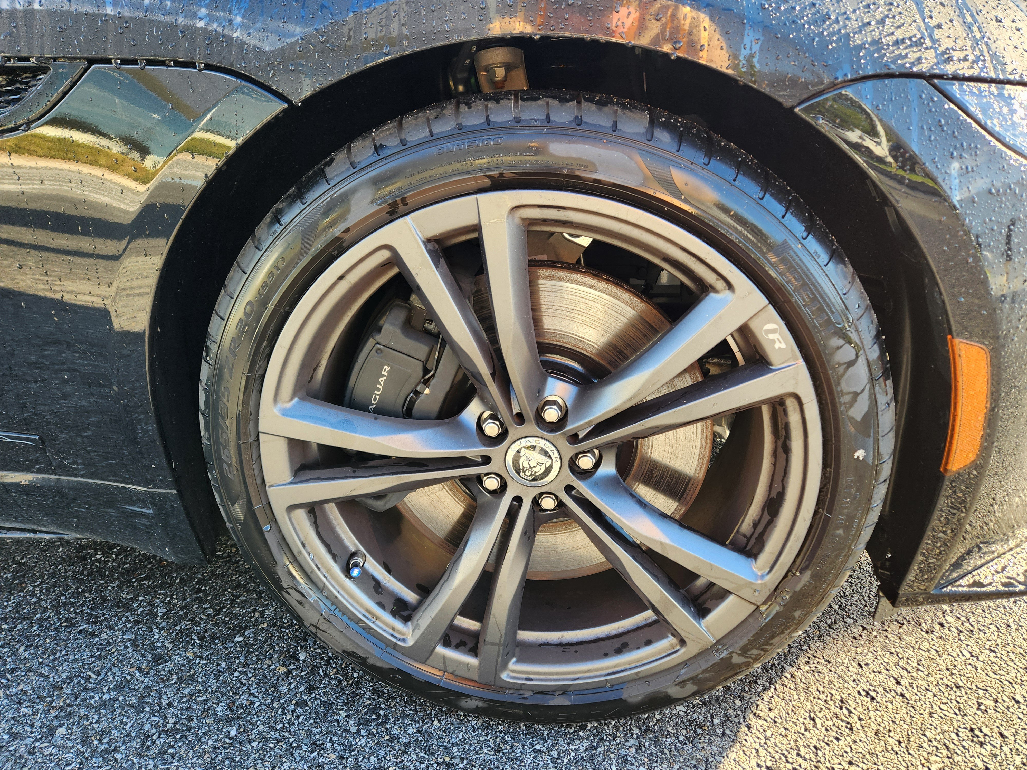 Used 2024 Jaguar F-TYPE R AWD/4WD image 7