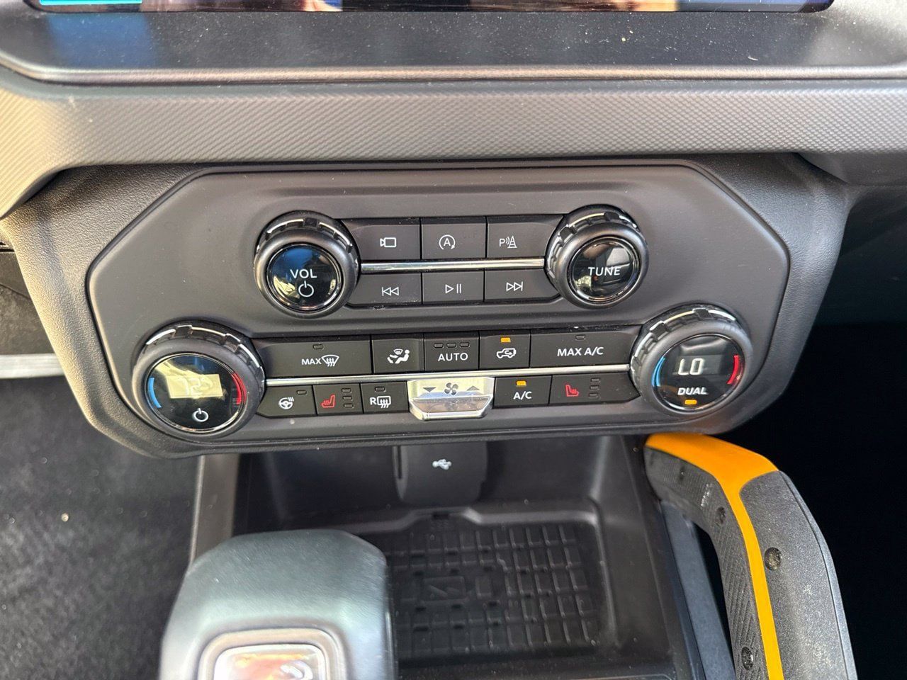 Used 2024 Ford Bronco Badlands AWD/4WD image 25