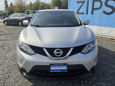 Used 2017 Nissan Rogue Sport S w/ S Appearance Package AWD/4WD image 2