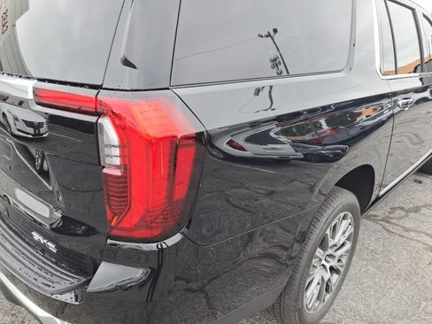 Used 2026 GMC Yukon XL Denali w/ Sun & Power Step Package AWD/4WD image 19