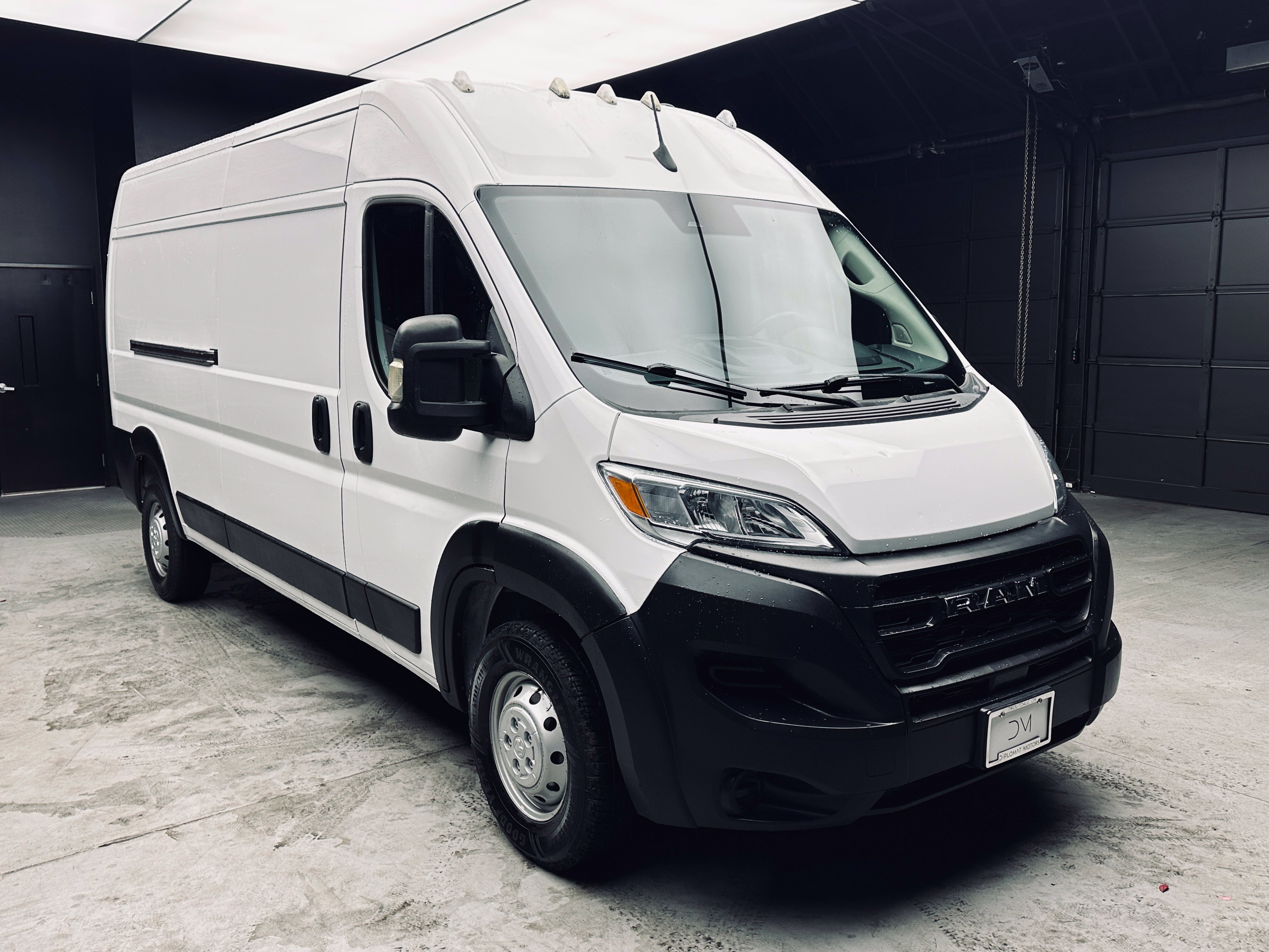 Used 2023 RAM ProMaster 2500 FWD image 9