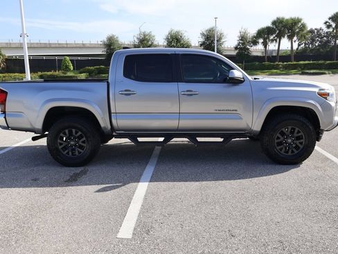 Used 2021 Toyota Tacoma SR5 RWD image 7