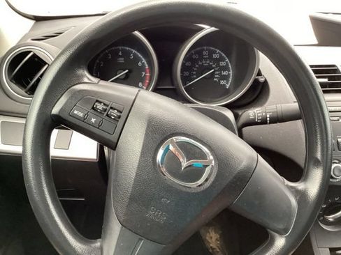 Used 2013 MAZDA MAZDA3 i SV FWD image 24