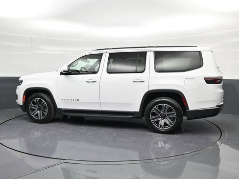 Used 2022 Jeep Wagoneer Series III image 8