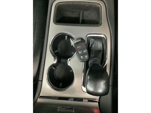 Used 2021 Jeep Grand Cherokee Laredo X AWD/4WD image 20