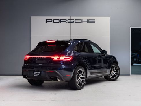 Certified 2023 Porsche Macan AWD/4WD image 7