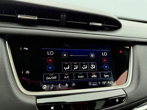 Used 2025 Cadillac XT5 Premium Luxury AWD/4WD image 26