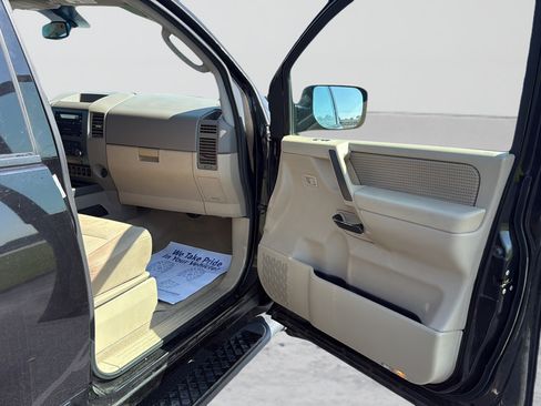 Used 2011 Nissan Titan SV w/ SV Value Truck Pkg AWD/4WD image 23