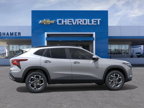 New 2026 Chevrolet Trax LT FWD image 29