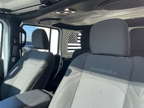 Used 2022 Jeep Wrangler Unlimited Sahara image 10