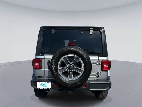 Used 2020 Jeep Wrangler Unlimited Sahara w/ LED Lighting Group AWD/4WD image 5