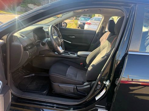 Used 2020 Nissan Sentra SR w/ Trunk Package image 24