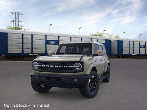 New 2025 Ford Bronco Outer Banks image 2