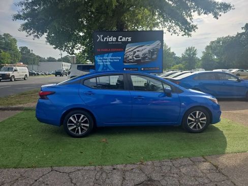 Used 2021 Nissan Versa SV FWD image 18