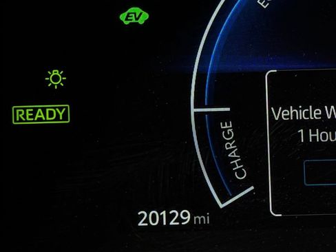 Used 2026 Toyota Camry SE FWD image 16