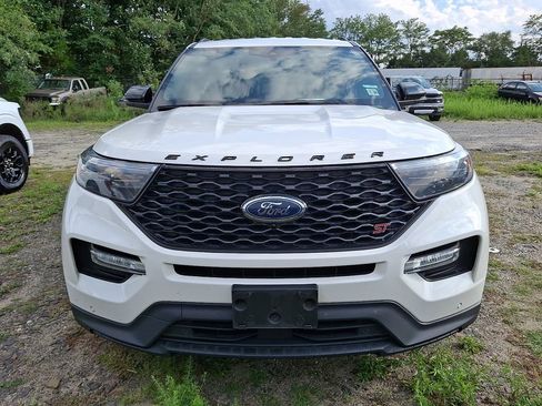 Used 2023 Ford Explorer ST w/ Equipment Group 401A AWD/4WD image 2