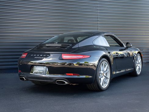 Certified 2016 Porsche 911 Carrera RWD image 27