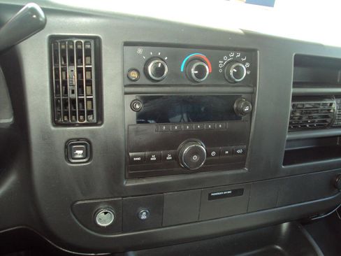 Used 2014 Chevrolet Express 1500 LS AWD/4WD image 19
