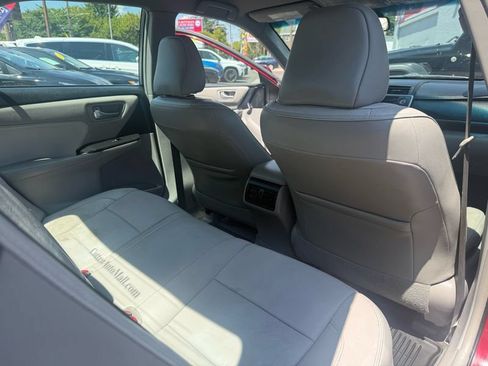 Used 2016 Toyota Camry XLE FWD image 13