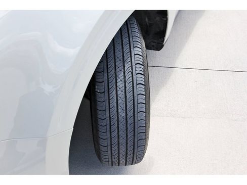 Certified 2024 Ford Maverick XLT FWD image 32