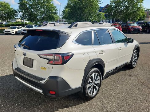 Used 2025 Subaru Outback Limited AWD/4WD image 6
