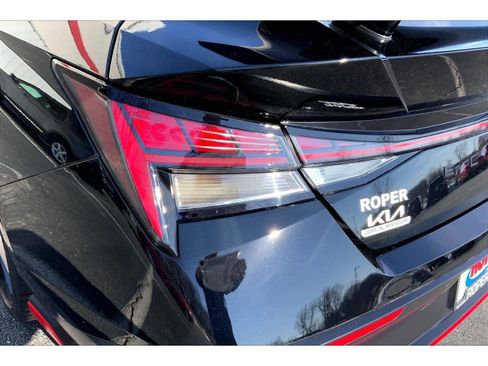 Used 2025 Hyundai Elantra N image 25