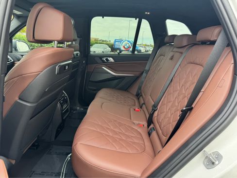 New 2026 BMW X5 xDrive40i w/ Executive Package image 19