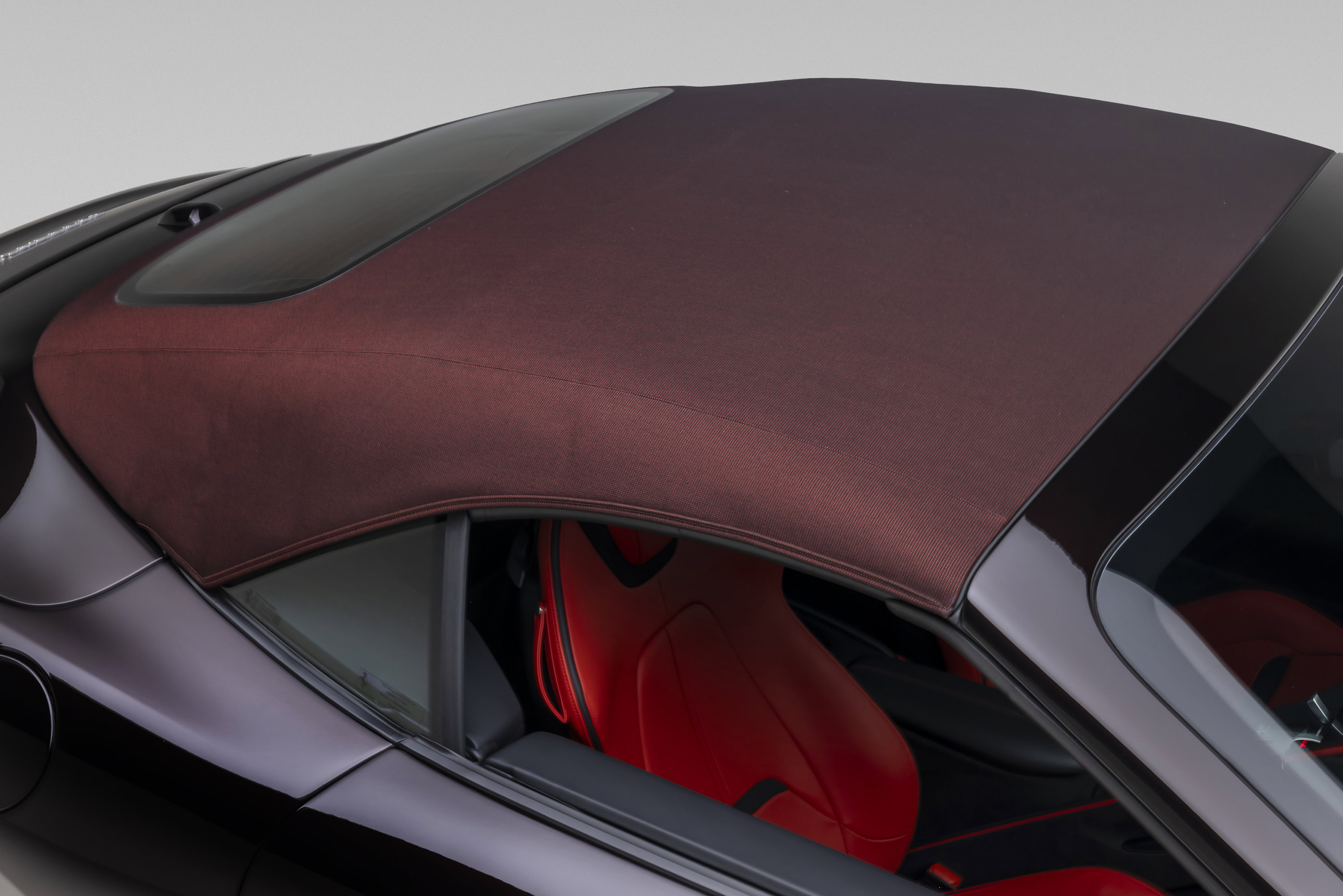 Certified 2026 Ferrari Roma Spider RWD image 17