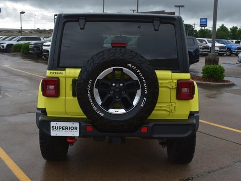 Used 2022 Jeep Wrangler Unlimited Rubicon w/ LED Lighting Group AWD/4WD image 6