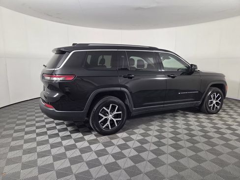 Used 2023 Jeep Grand Cherokee L Limited w/ Trailer Tow Group (B) AWD/4WD image 5