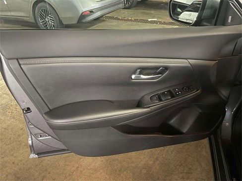 Certified 2021 Nissan Sentra SV image 16