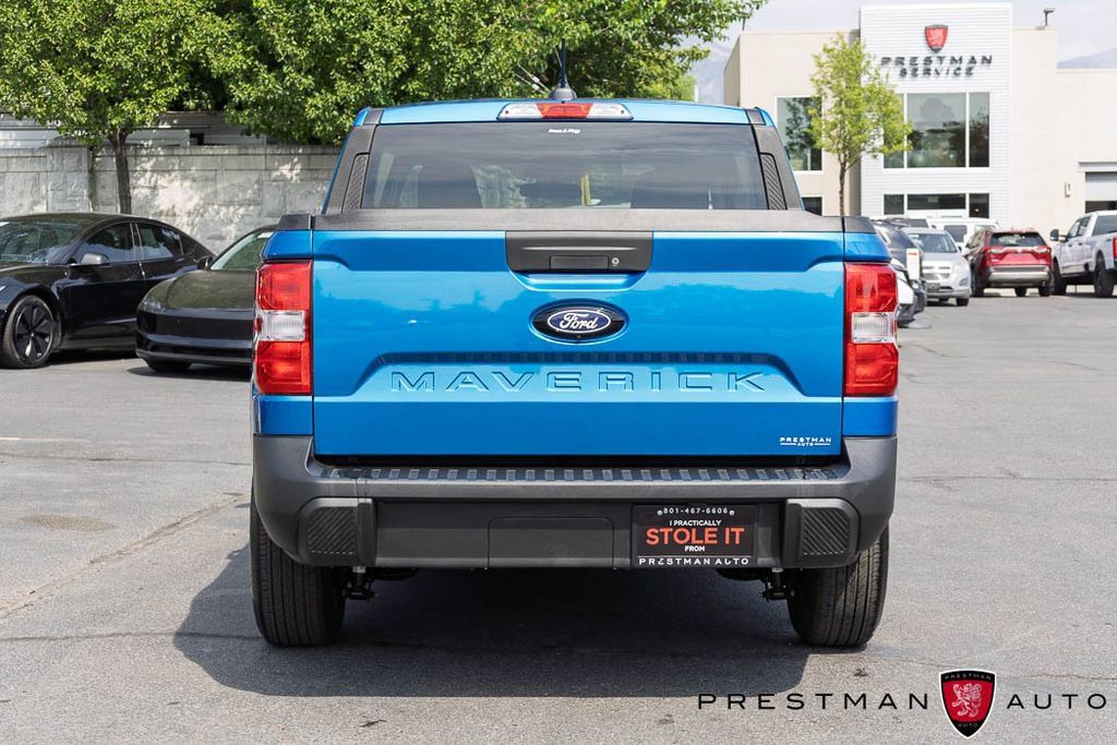 Used 2025 Ford Maverick XL FWD image 14
