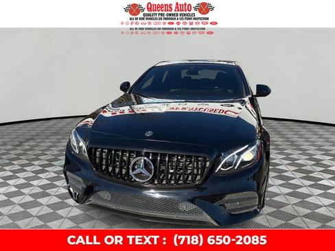 Used 2019 Mercedes-Benz E 300 4MATIC image 1