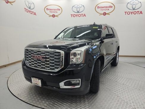 Used 2019 GMC Yukon Denali w/ Denali Ultimate Package image 2