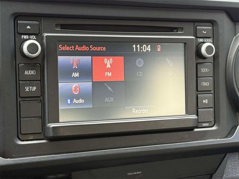 Used 2018 Toyota Tacoma SR w/ SR Convenience Package image 6