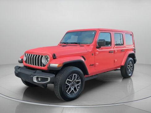 Used 2026 Jeep Wrangler Unlimited Sahara AWD/4WD image 10