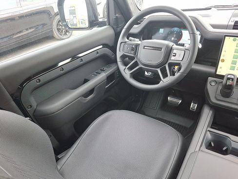 New 2026 Land Rover Defender 110 OCTA AWD/4WD image 12