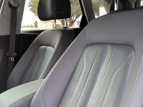 Used 2022 Audi Q5 2.0T Premium image 28