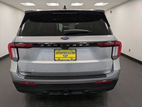 Certified 2025 Ford Explorer Active image 5