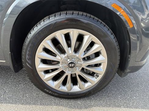 Used 2020 Hyundai Palisade Limited image 12