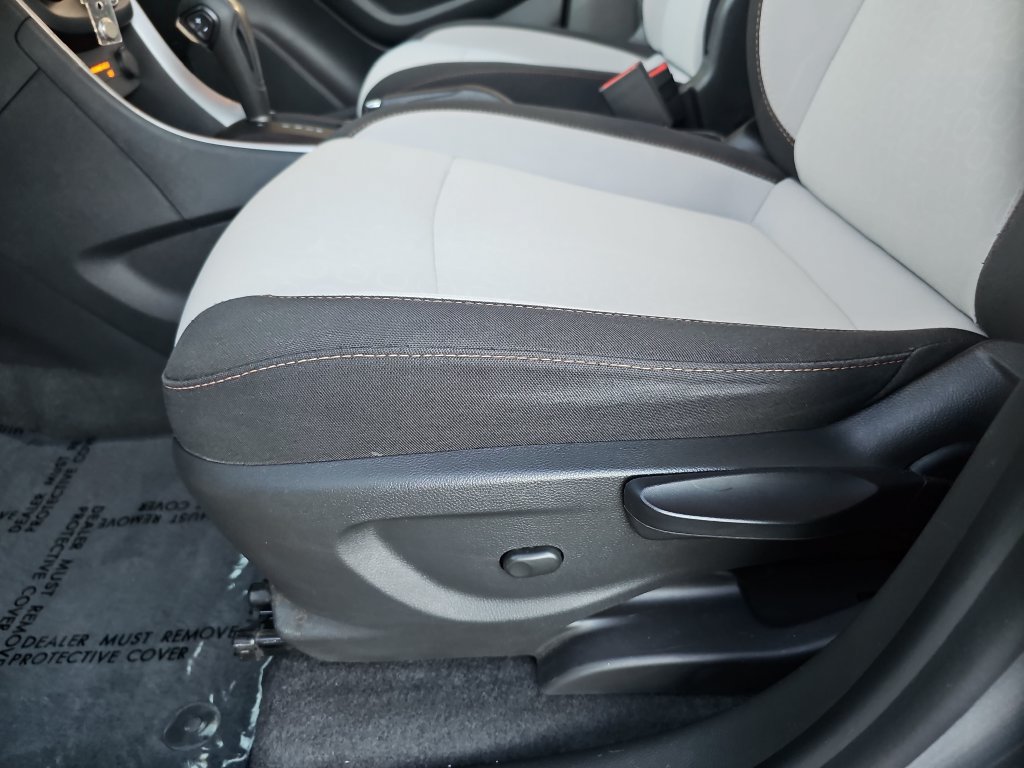 Used 2020 Chevrolet Trax LS w/ Tint and Cruise Package FWD image 17