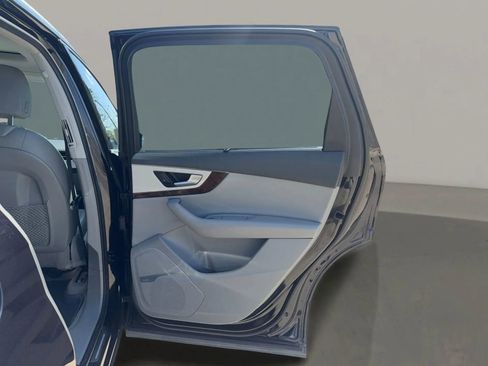 Used 2018 Audi Q7 2.0T Premium Plus w/ Premium Plus Package image 29