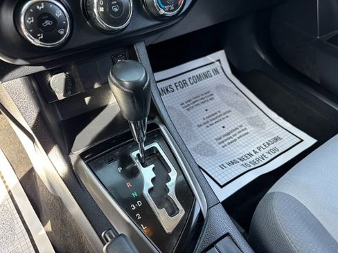 Used 2016 Toyota Corolla L image 14