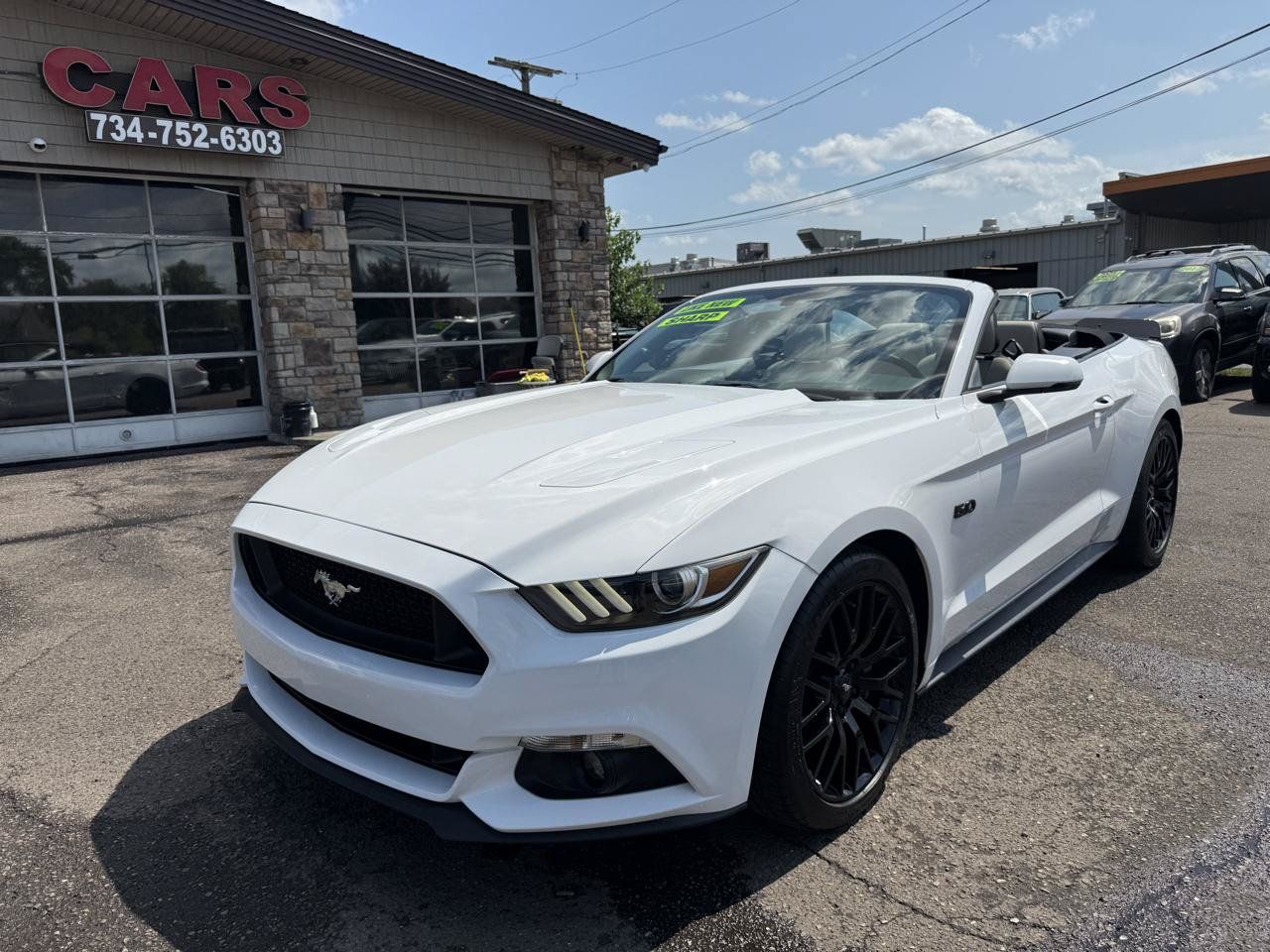 Used 2017 Ford Mustang GT Premium w/ Equipment Group 401A RWD image 10